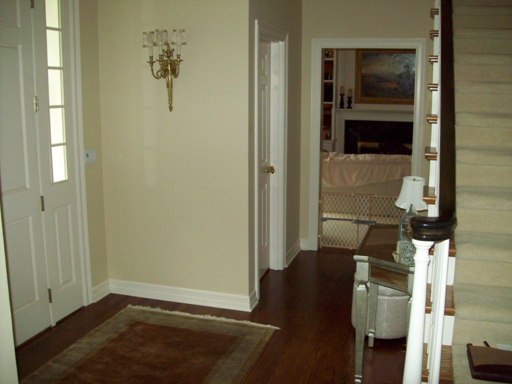 Interior entryway before the remodel