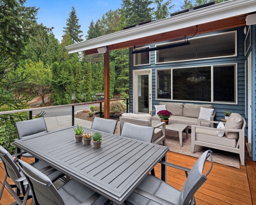The clients can use both a covered or open-air part of the deck.