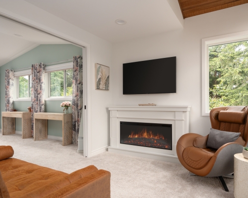 Primary Suite Sitting Area