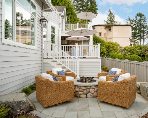 Beautiful Multi-Level Back Deck